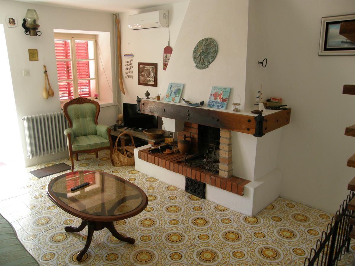 Petrovac Stone House In Buljaricaヴィラ エクステリア 写真